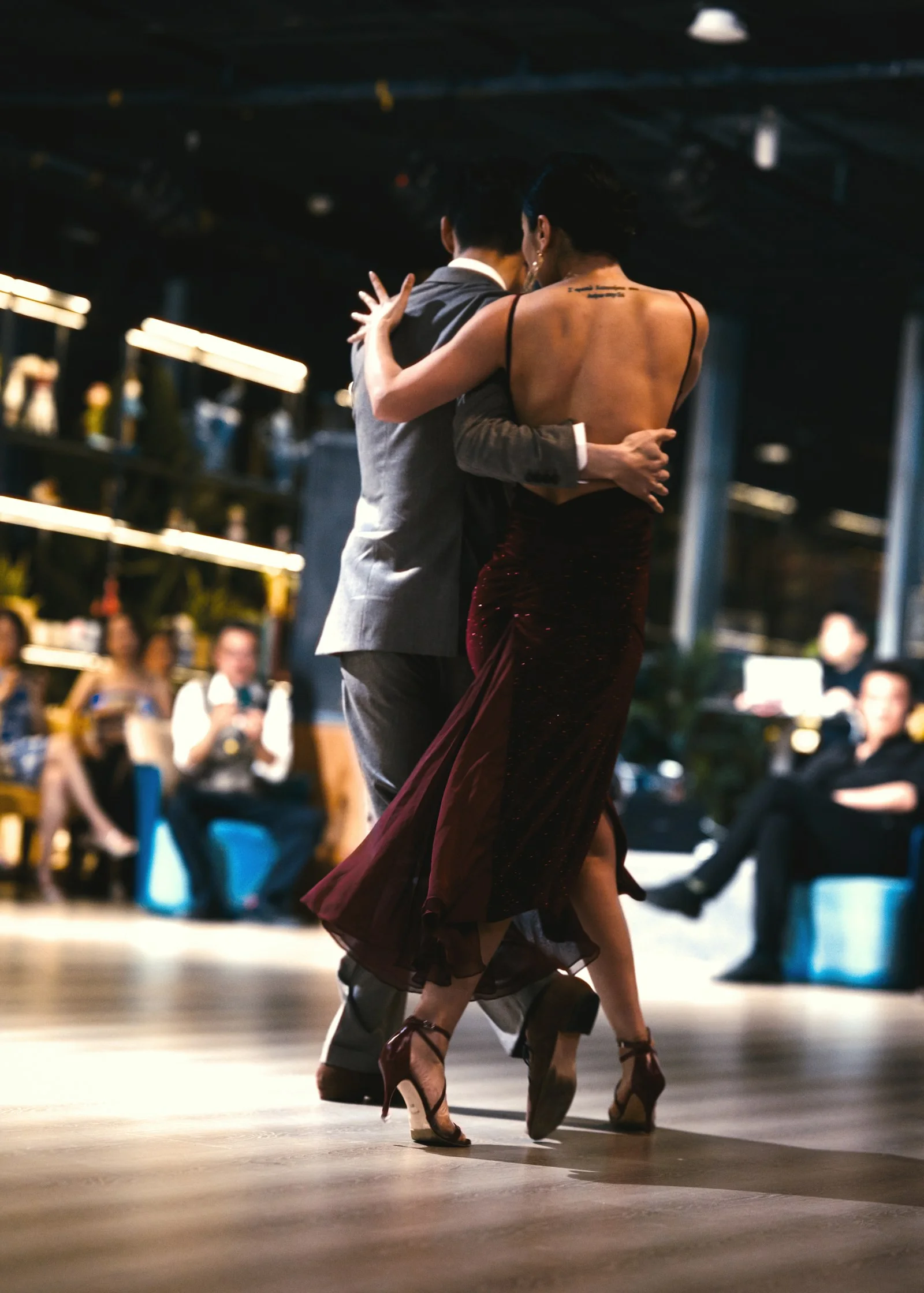 Coppia in un passo di tango argentino